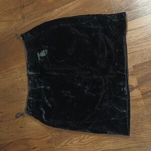 Laundry by Shelli Segal Black Velvet Mini Skirt MMM